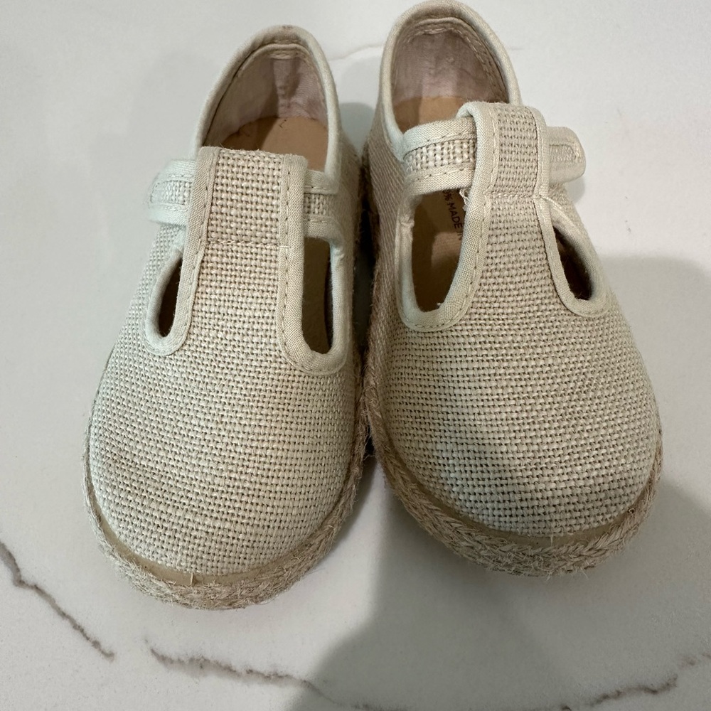 Cream Dress Shoes with T-Strap and Adjustable Buckle
